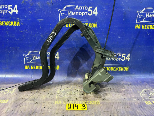 Петля багажника NISSAN BLUEBIRD 1998