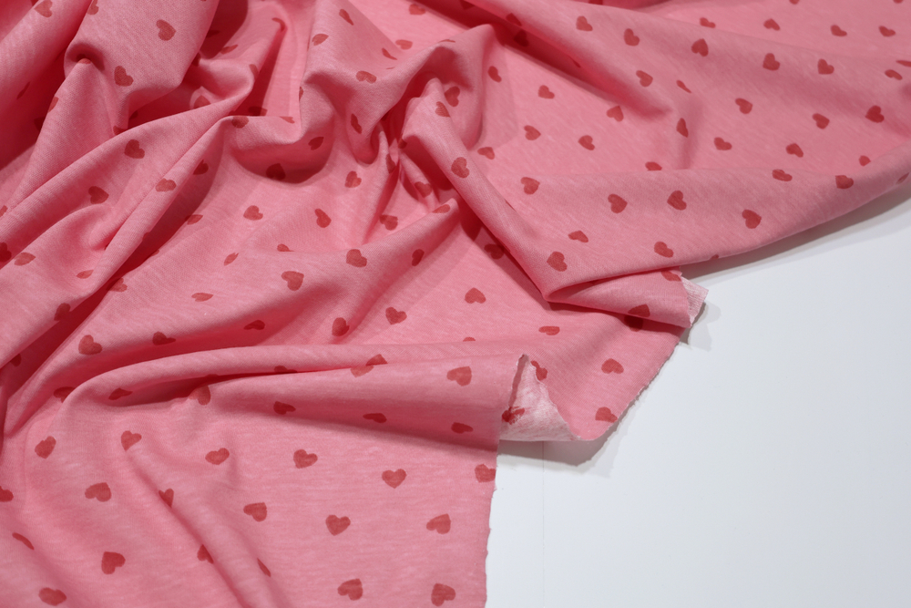 СЕРДЕЧКИ НА РОЗОВОМ - Кулирка 100% х/б, компакт пенье (КРВ645 Елена)