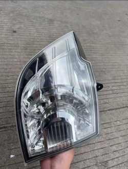 Задние фонари LED Mazda 8 (правый руль, Япония)