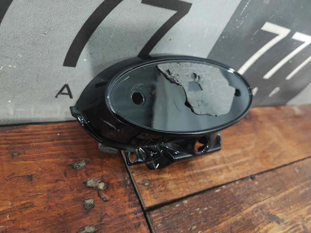 Накладка крышки багажника под эмблему и камеру JAC J7 20-нв Б/У Оригинал 5705200U7300