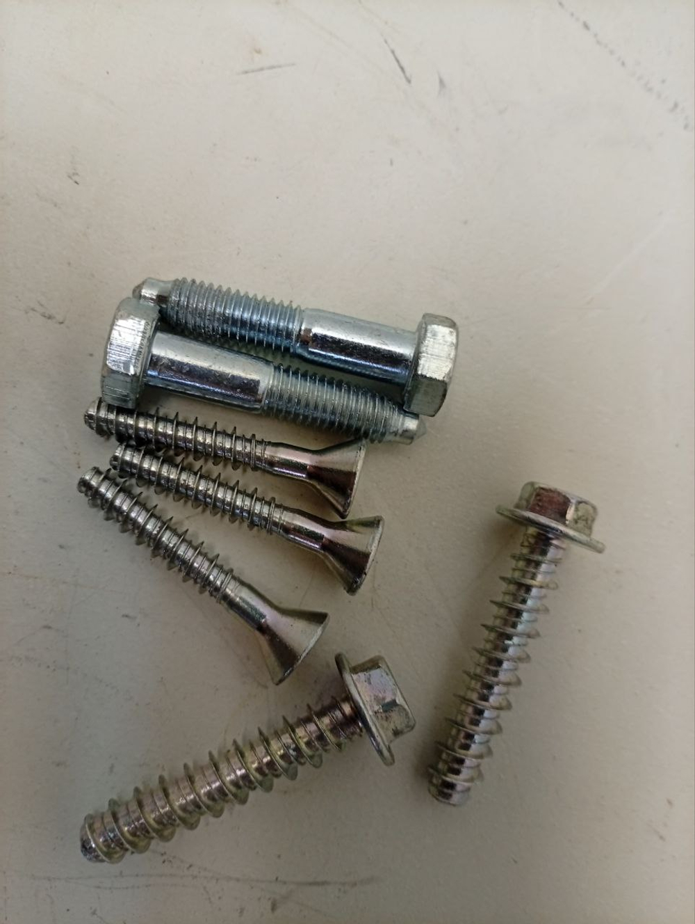 WFXI2840EU кт22 Крепеж, хомуты для стиральной машины Bosch WFXI2840EU б/у