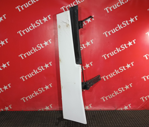 Спойлер кабины боковой правый