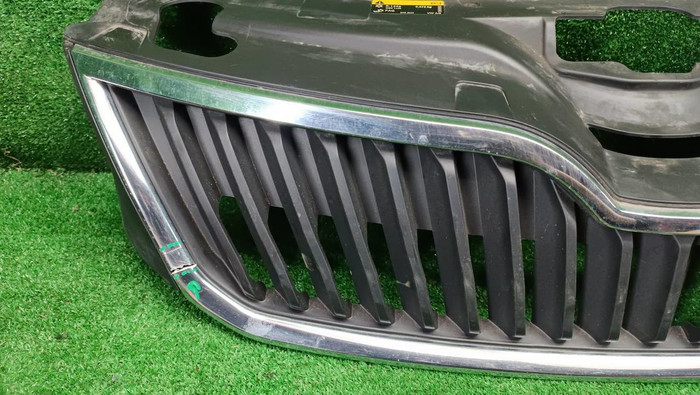 Решетка радиатора Skoda Rapid 1 (2012-2020)