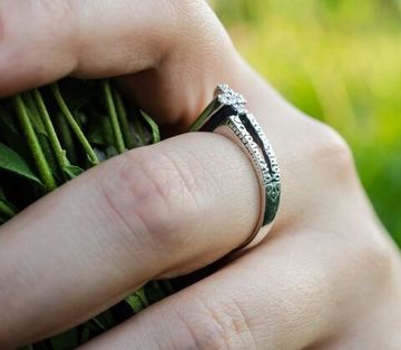 Кольцо "Спаси и Сохрани" с фианитами