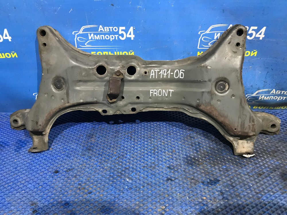 Балка передняя поперечная TOYOTA CARINA 1990