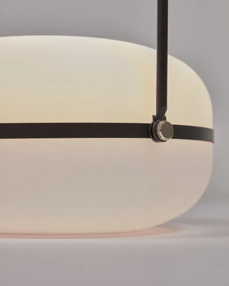 Переносная настольная лампа Tea с черной отделкой