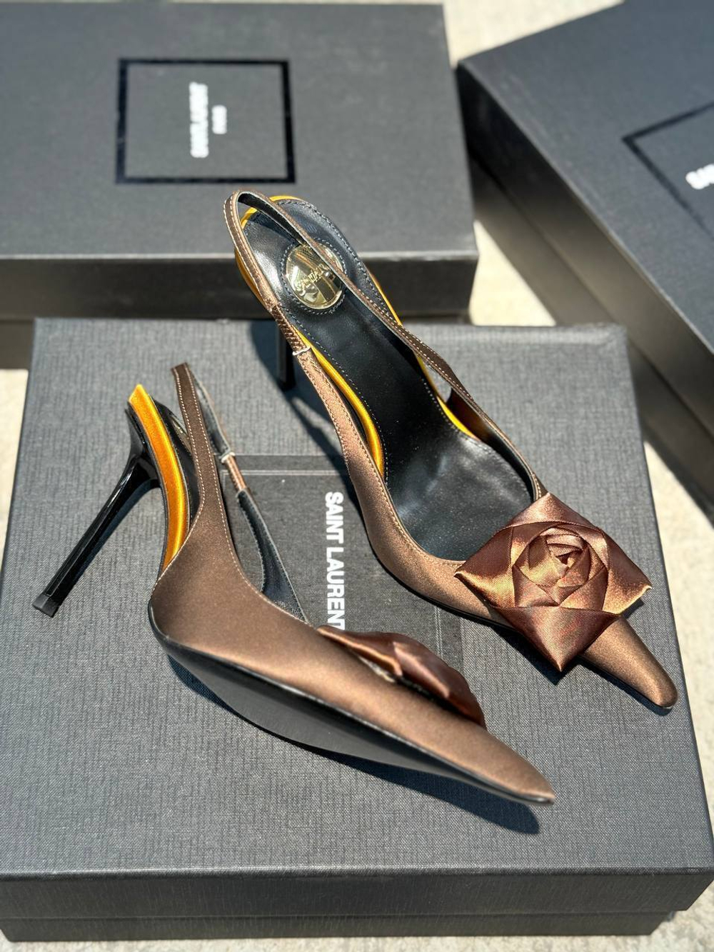 Босоножки Yves Saint Laurent
