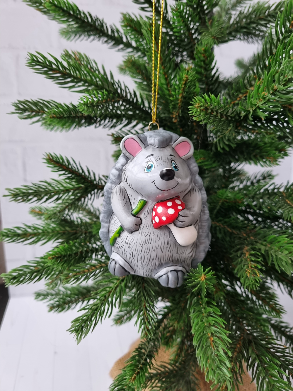 Ёжик ёлочная игрушка из фарфора