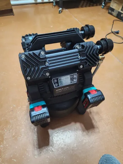 Поршневой безмасляный 2 в 1 компрессор TC-BL DC990AD-10L