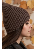 Шапка осенняя вязаная бини для прогулок и спорта