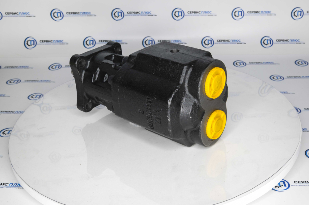 Насос подъема кузова J6 HYVA 8 шлиц (новый)