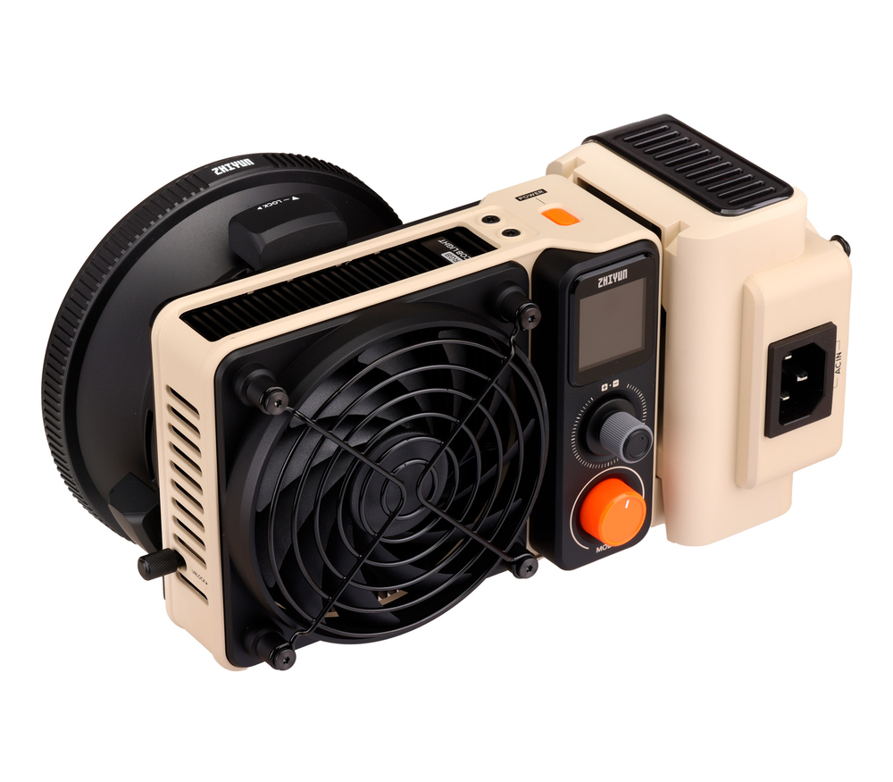 Осветитель Zhiyun MOLUS X200 RGB PLX113, 2500-10000К, 200 Вт, Combo kit