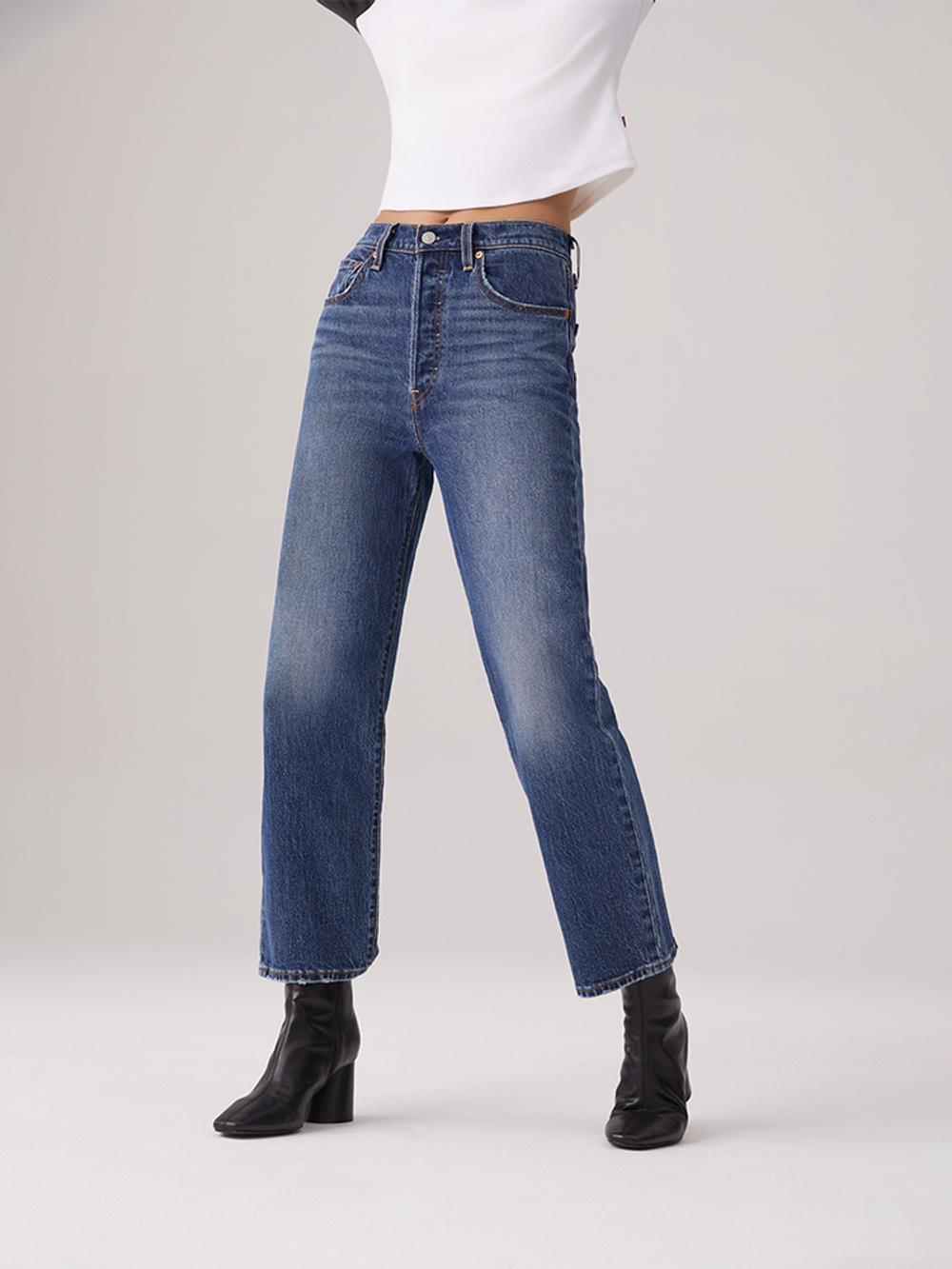 Женские прямые джинсы с завышенной талией Levi's Ribcage Straight Ankle 72693-0218