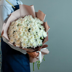 Букет белой хризантемы Балтика размер XL