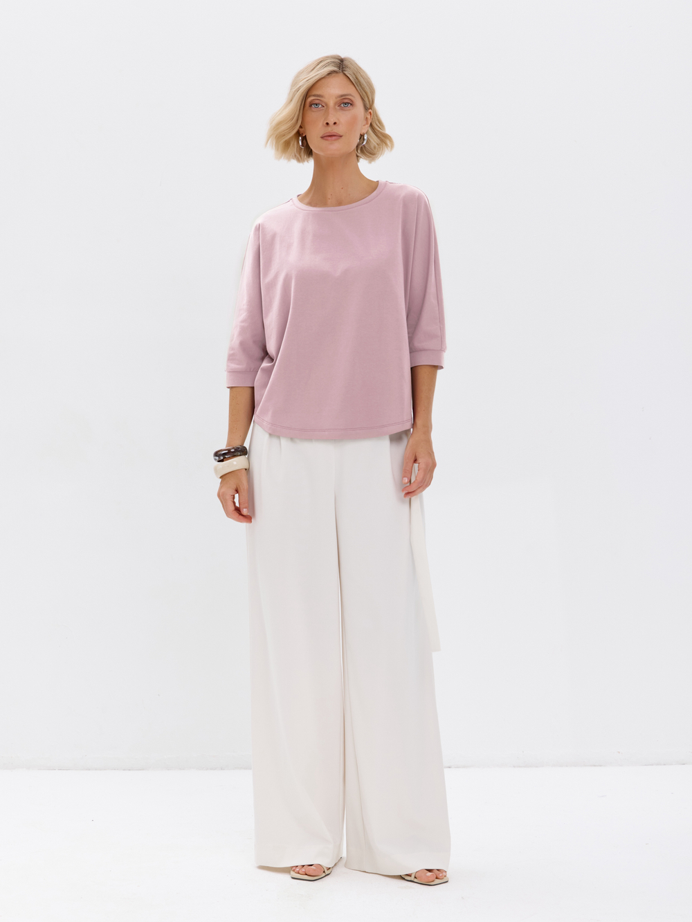 Свободная футболка летучая мышь с рукавом 3/4