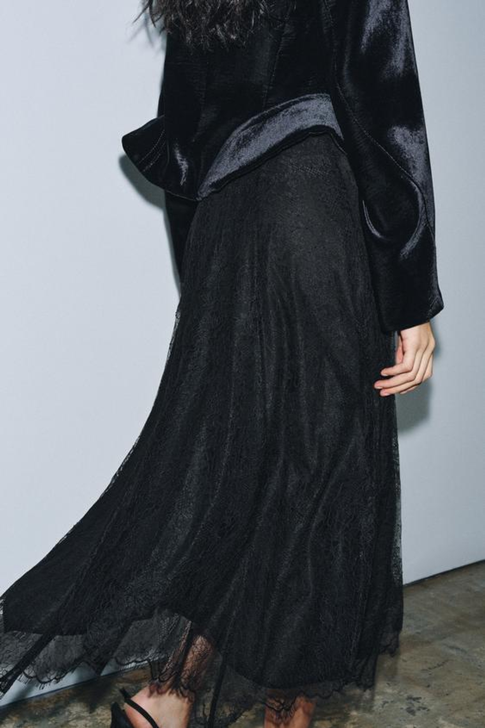 ZARA ЮБКА МИДИ ИЗ КРУЖЕВА — ZW COLLECTION, ЧЕРНЫЙ