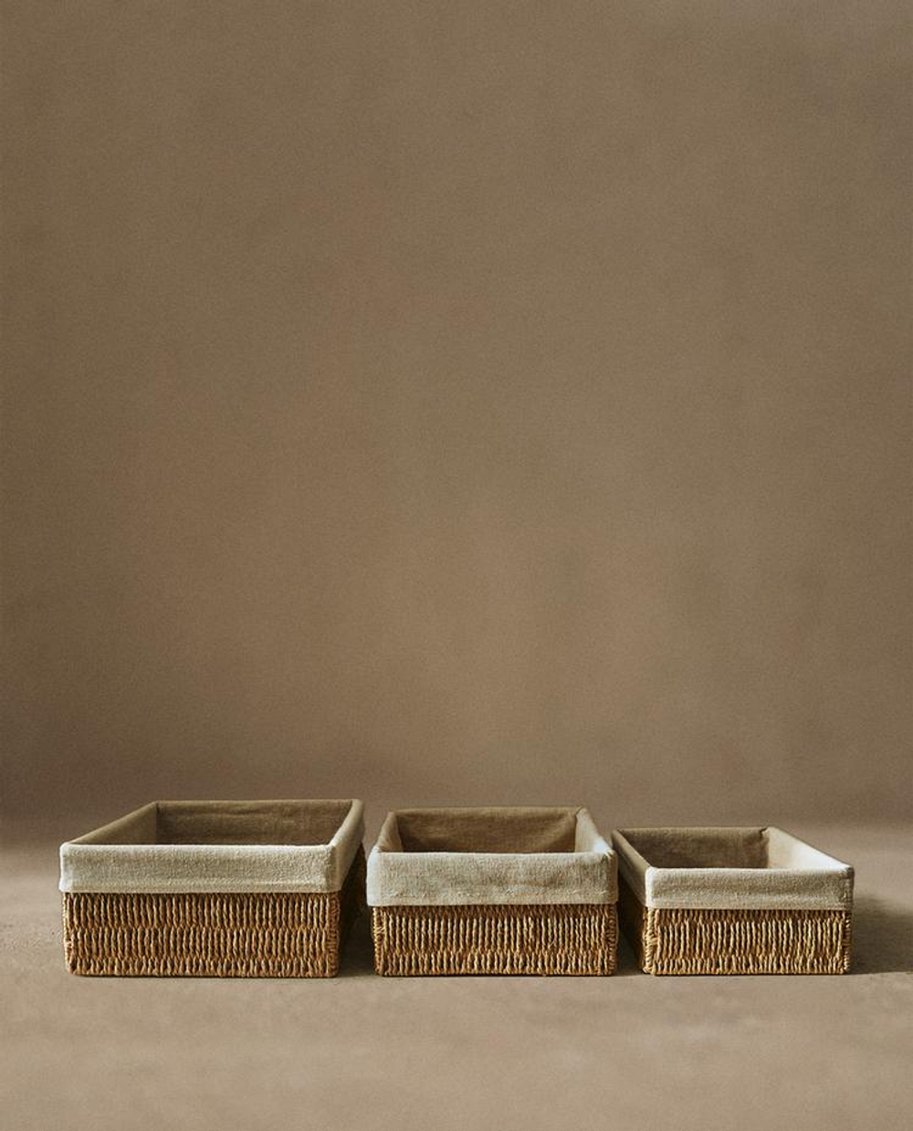 ZARA HOME ПРЯМОУГОЛЬНАЯ КОРЗИНА С ТКАНЕВОЙ ВНУТРЕННЕЙ ОБИВКОЙ, СВЕТЛО-БЕЖЕВЫЙ