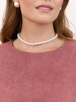 Платье с широкими манжетами