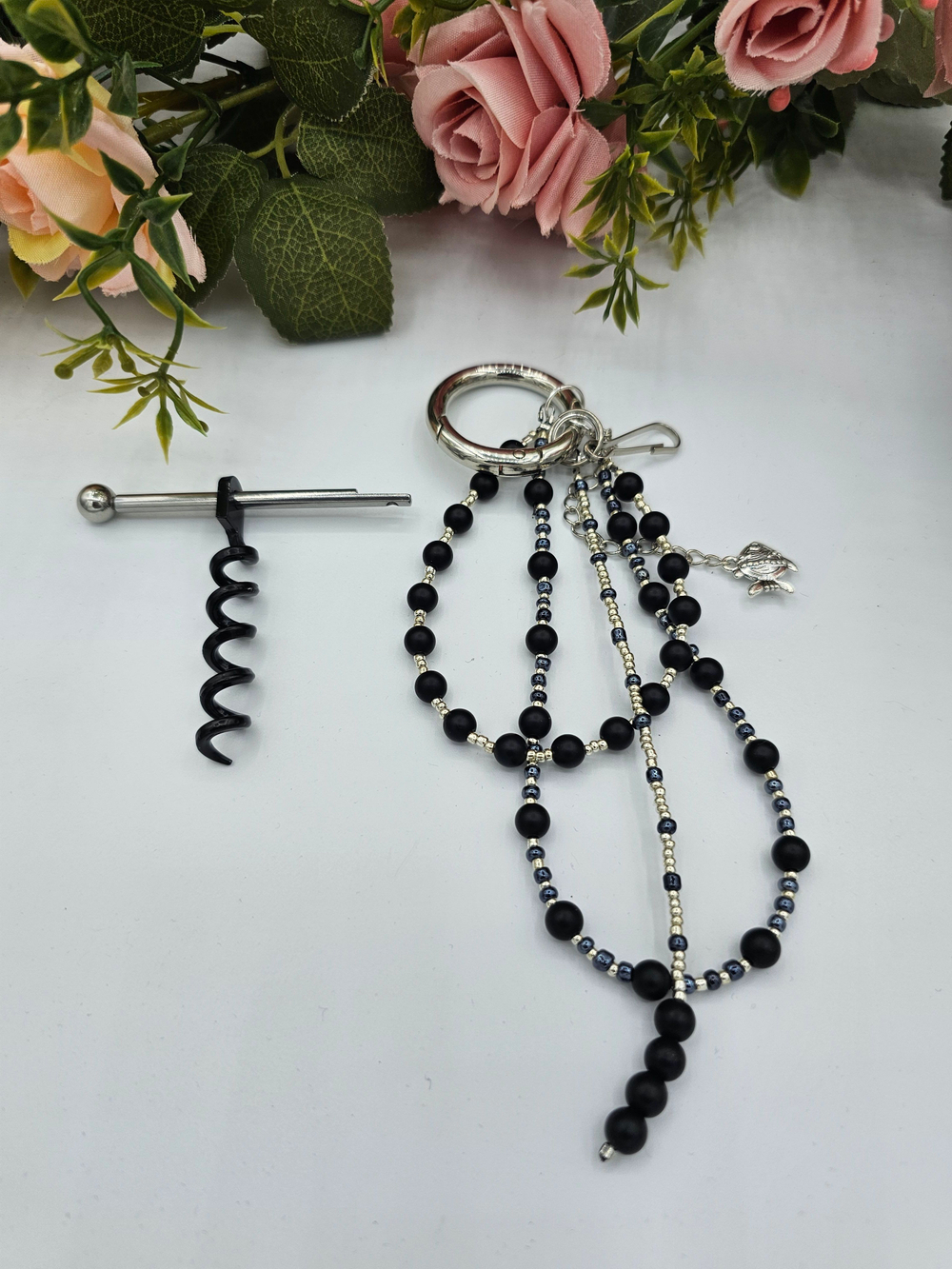 Обвес на сумку, штопор, брелок для ключей, подвеска авторская ручная работа с натуральными камнями "Подкова"