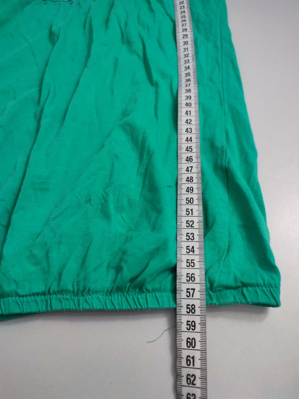 Футболка Low Look красивого цвета 40 размер