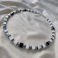 Чокер "Архитектура света" с натуральными камнями