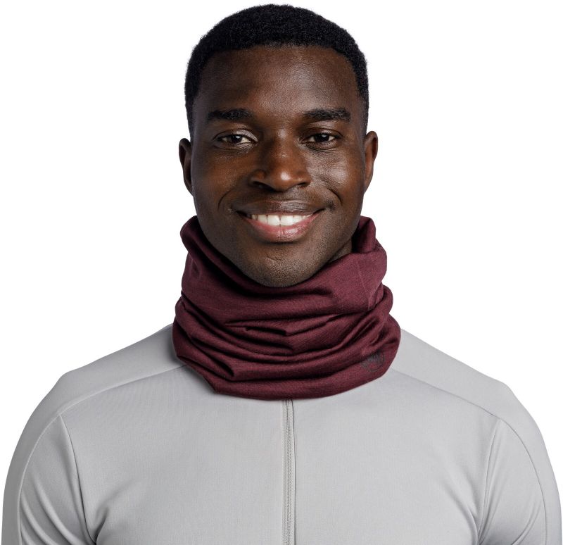 Тонкий шерстяной шарф-труба Buff Merino Lightweight Solid Garnet Фото 3