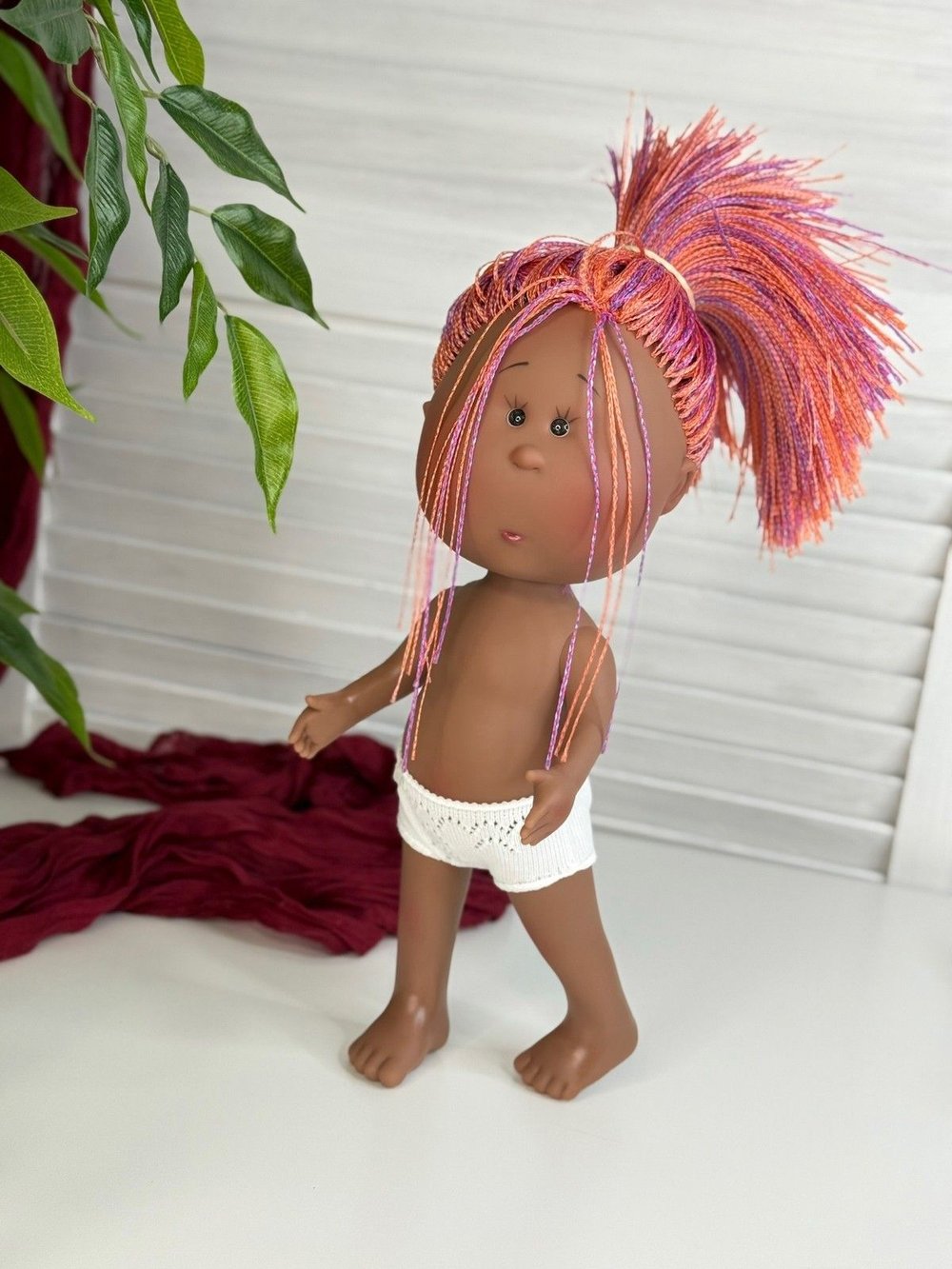 Кукла Nines виниловая 30см MIA без одежды (3000WN2)