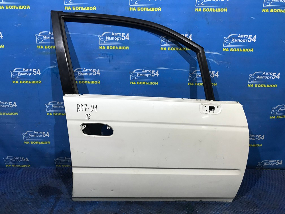 Дверь передняя правая Honda ODYSSEY 2000