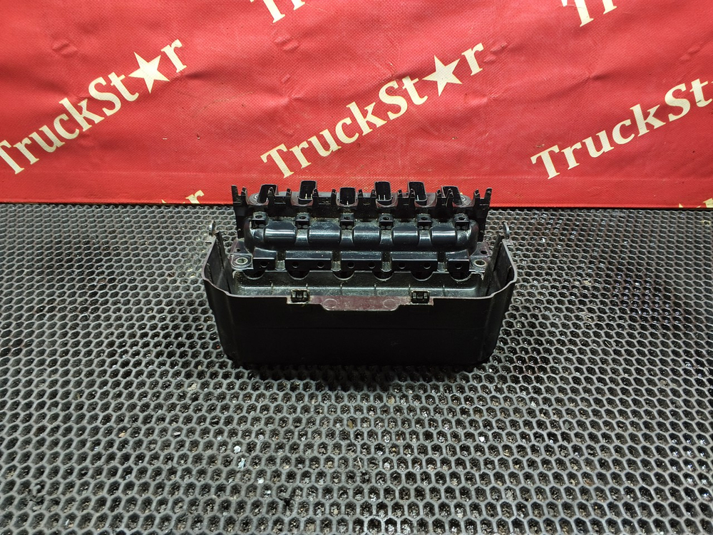 Блок управления шасси передний 2020г