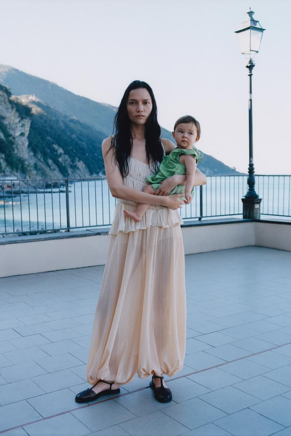 ZARA ОДНОТОННОЕ ПЛАТЬЕ И ТРУСЫ ИЗ 100% ЛЬНА, ЗЕЛЕНЫЙ