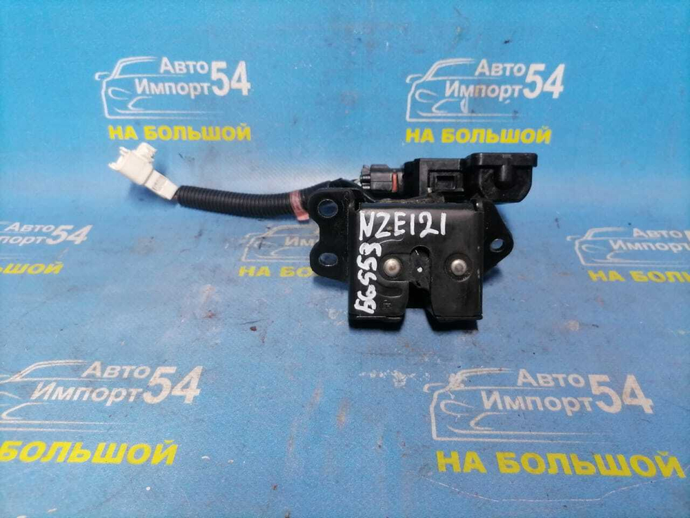 Замок багажника TOYOTA FIELDER 2004-2006