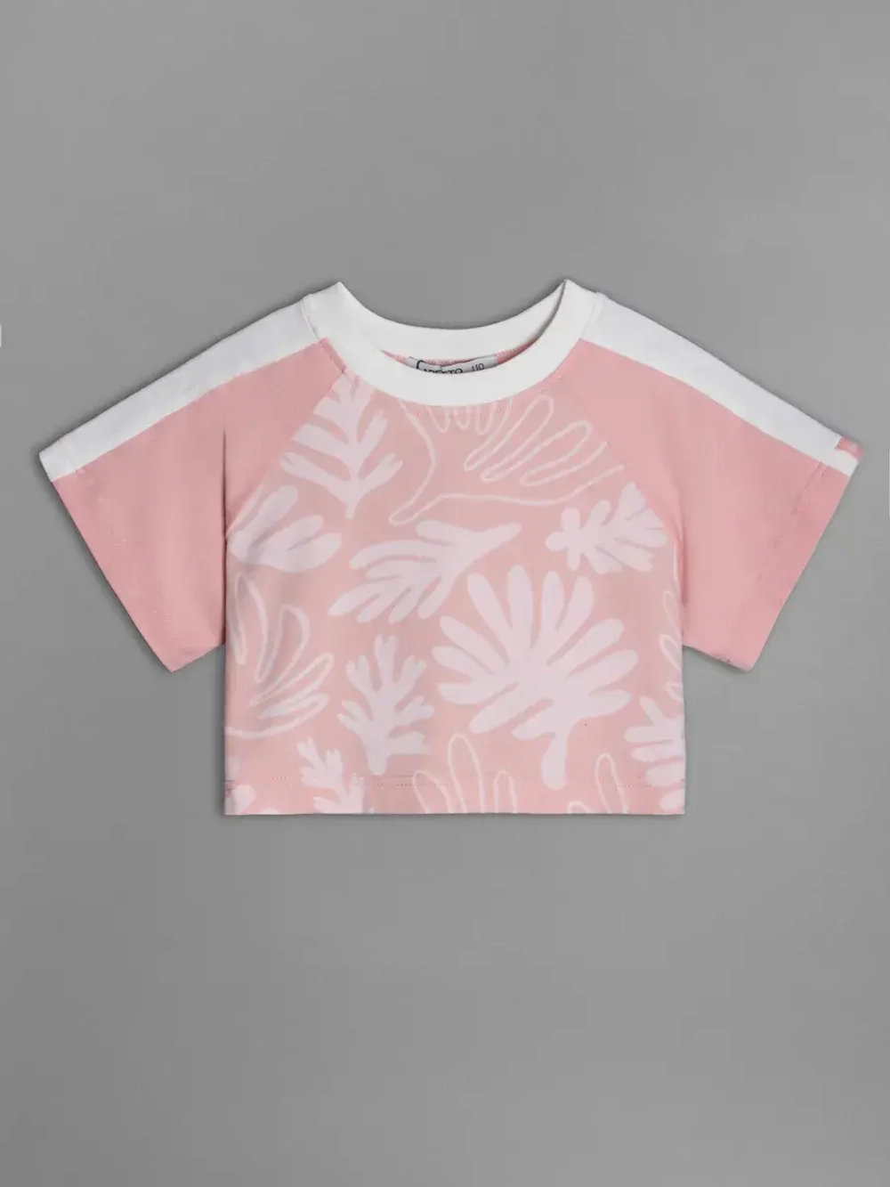 Розовая футболка для девочки