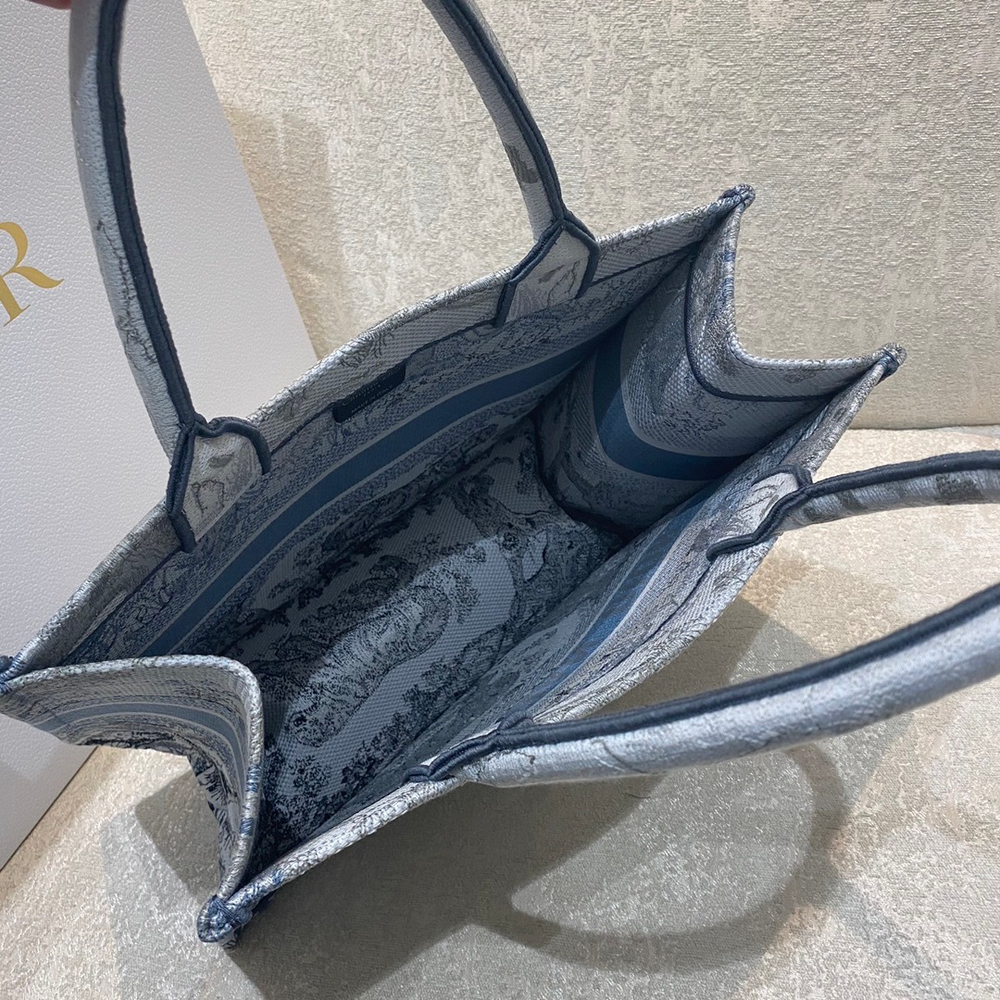 Christian Dior Book Tote 36 cm