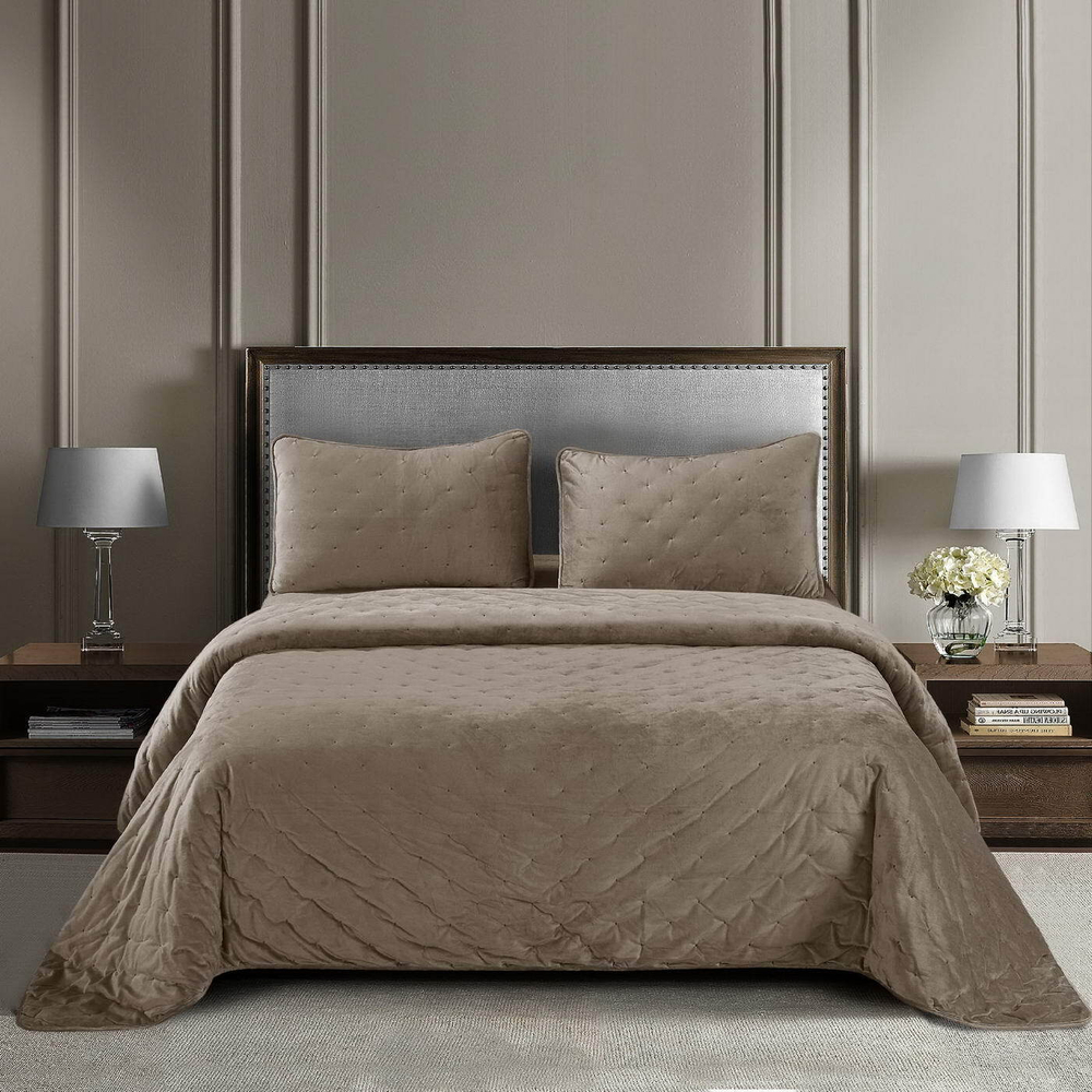 Покрывало 160x220 Sofi De MarkO Иоланта цвета капучино