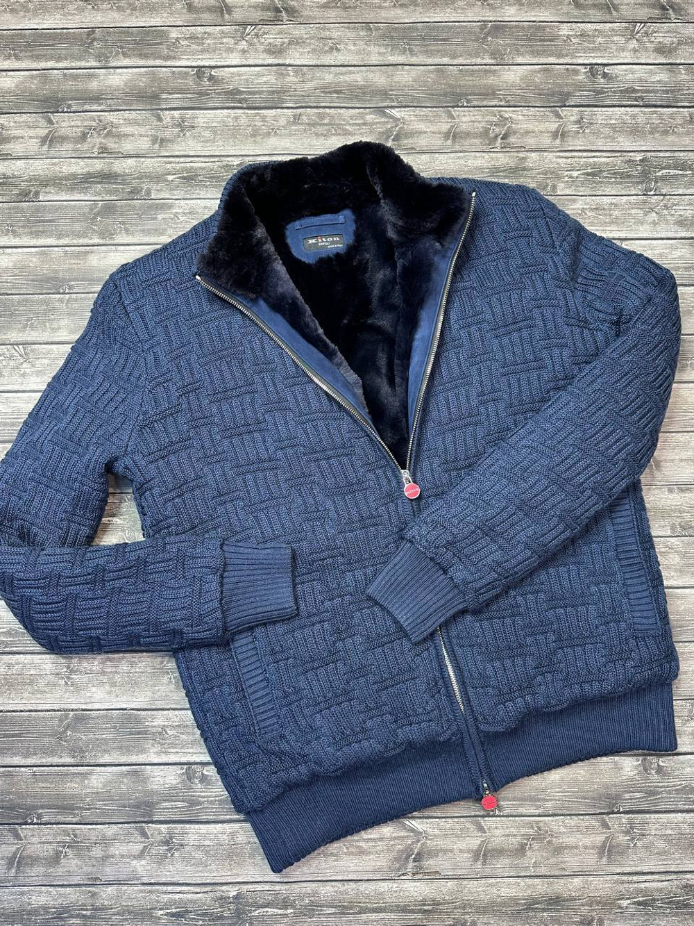 Кардиган Kiton