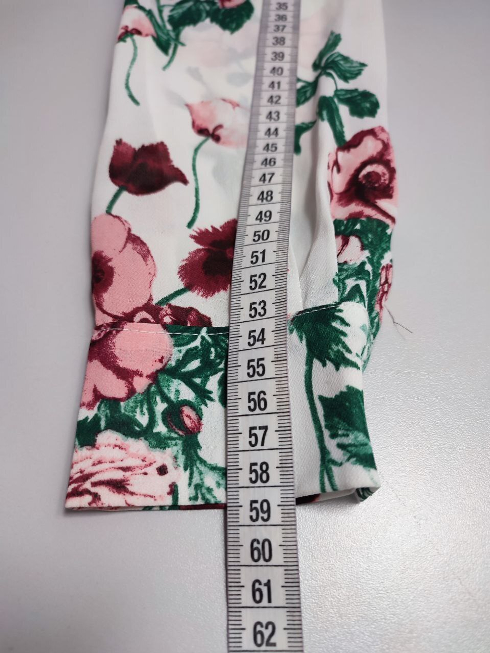 Блузка Incity с цветами 40 размер