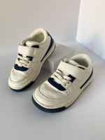 Кроссовки Zara, 23