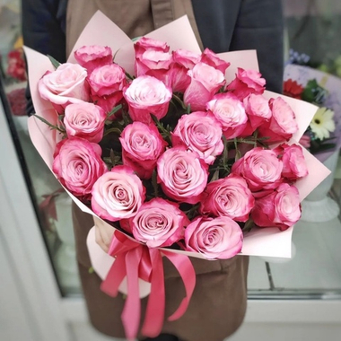 Букет из 25 розовых роз (Кения 40 см)