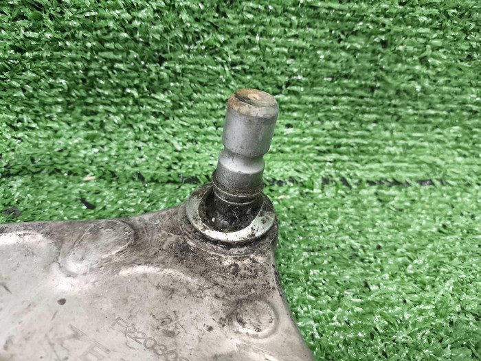 Рычаг передний правый Zeekr 001 (2021-н.в.)