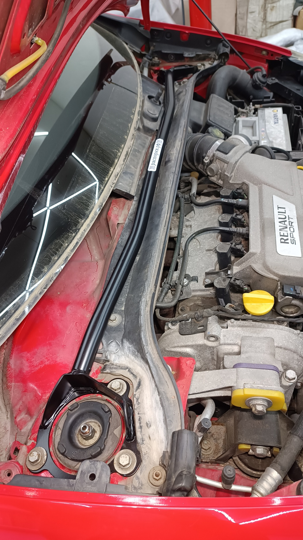 Распорка передних стоек (цельная) Renault Clio 3 ДОрестайлинг (ПОД ЗАКАЗ)