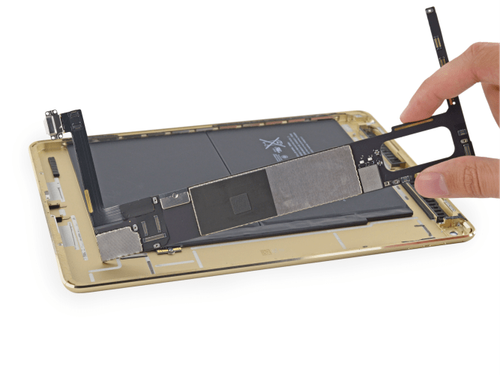 Переустановка центрального процессора на iPad 7 (2019)