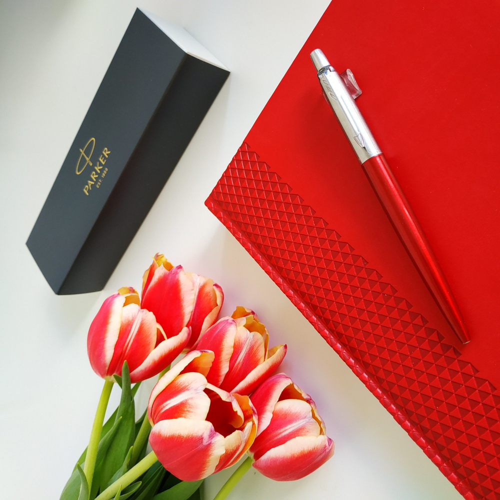 Набор с гравировкой: Ежедневник недатированный и Шариковая ручка Parker Jotter Essential, Kensington