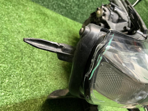 Фара правая Toyota Land Cruiser 200 07-12 галоген