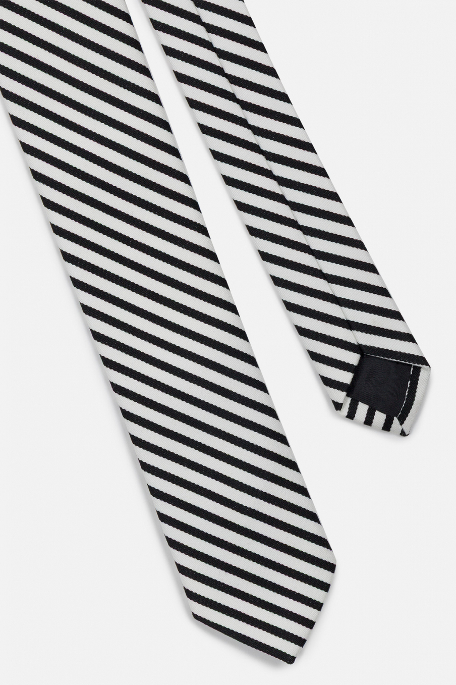 Галстук в полоску