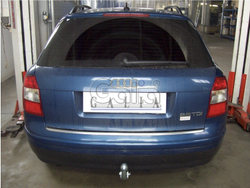 Фаркоп оцинкованный Galia A036A для Audi A4 2000-2007, VW Passat 1996-2005(паспорт и сертификат в комплекте)(без электрики)