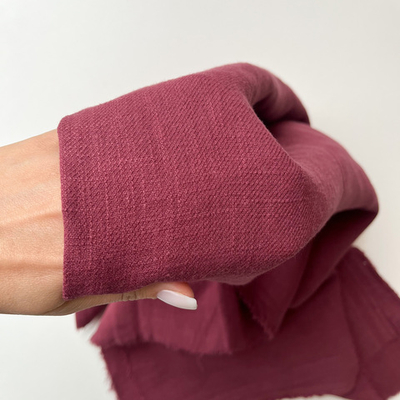 Крапива рами Бордовая