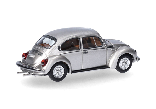 Автомобиль Volkswagen (VW) Beetle 1303, серебристый металлик