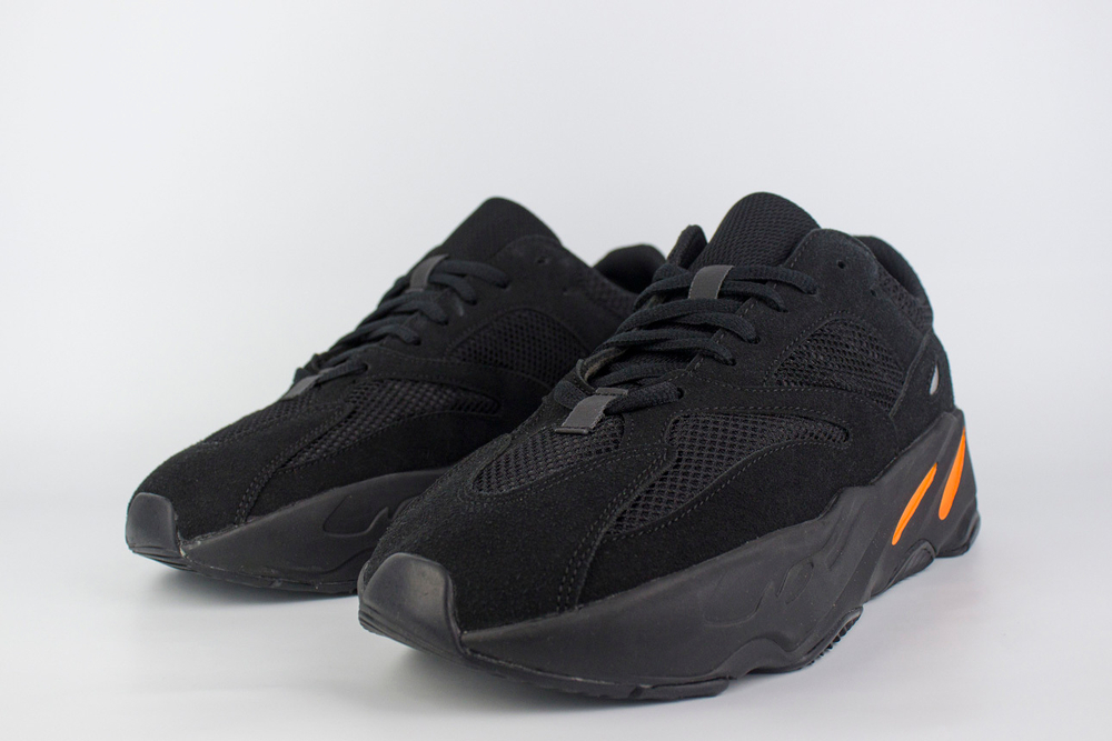 Кроссовки Adidas Yeezy Boost 700 Wmns All Black