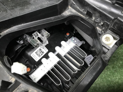 Фара правая BMW X2 F39 (2017-2023) LED