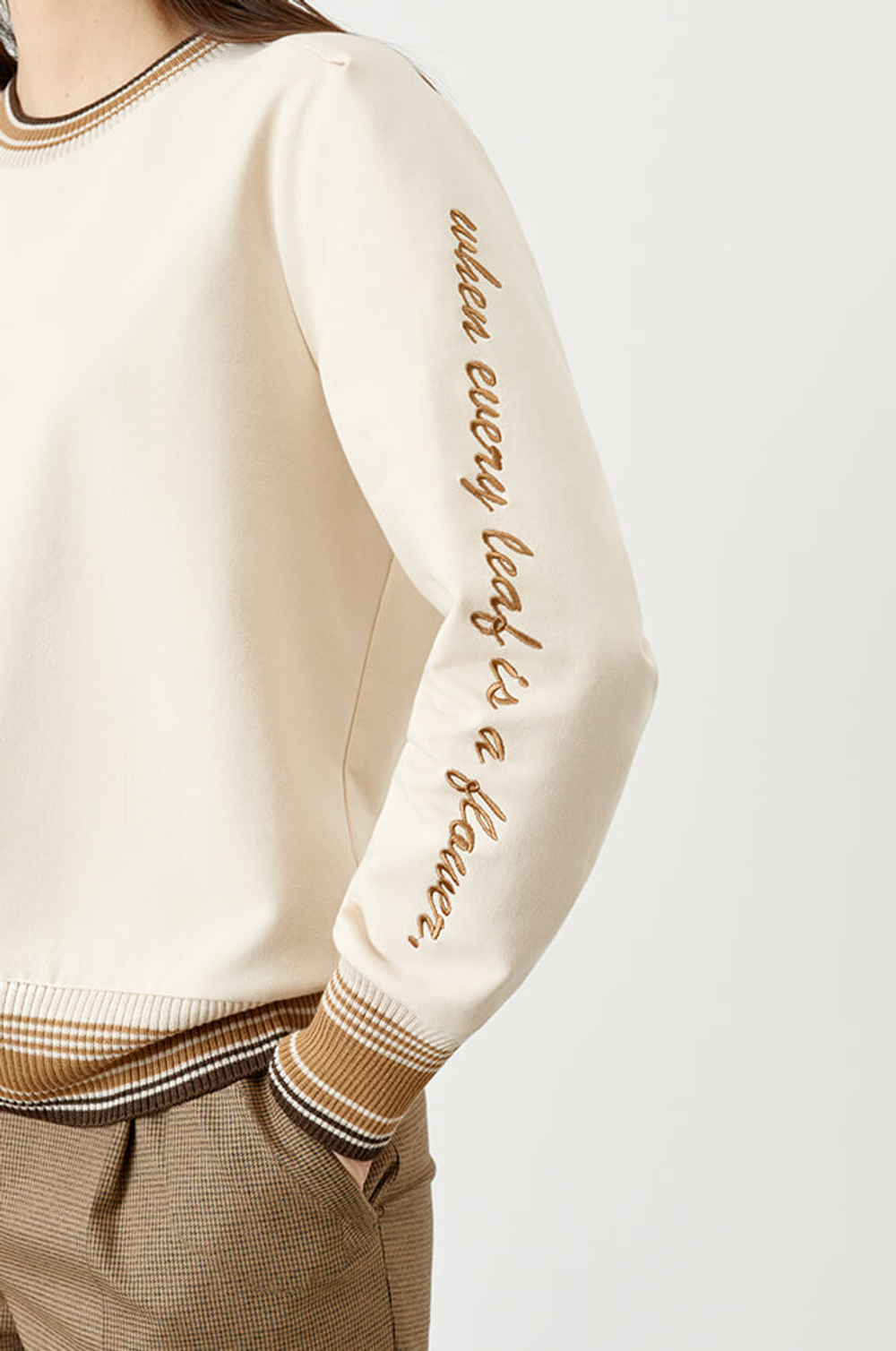 22778 Джемпер женский (ванильный)